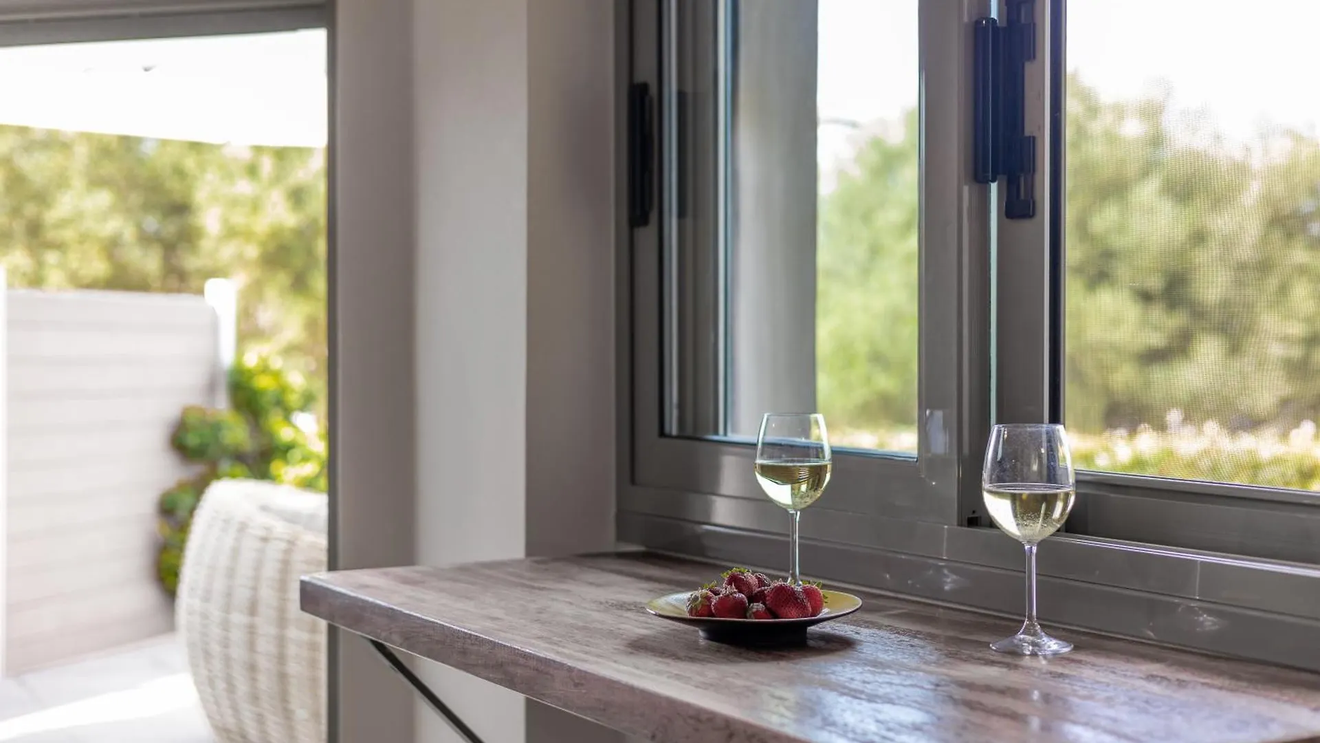 Boutique Saline Apartments - Green Argostoli