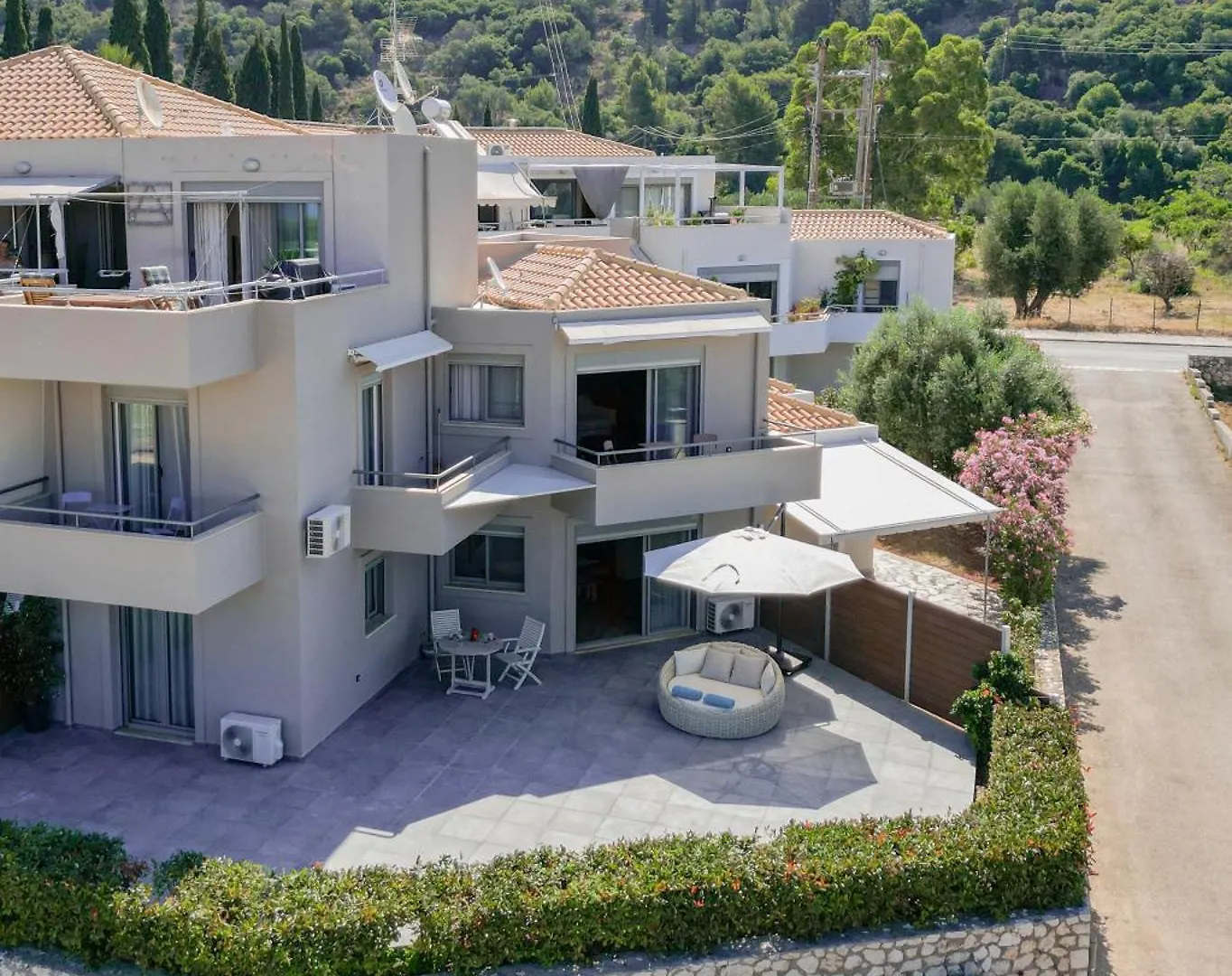 Boutique Saline Apartments - Green Argostoli