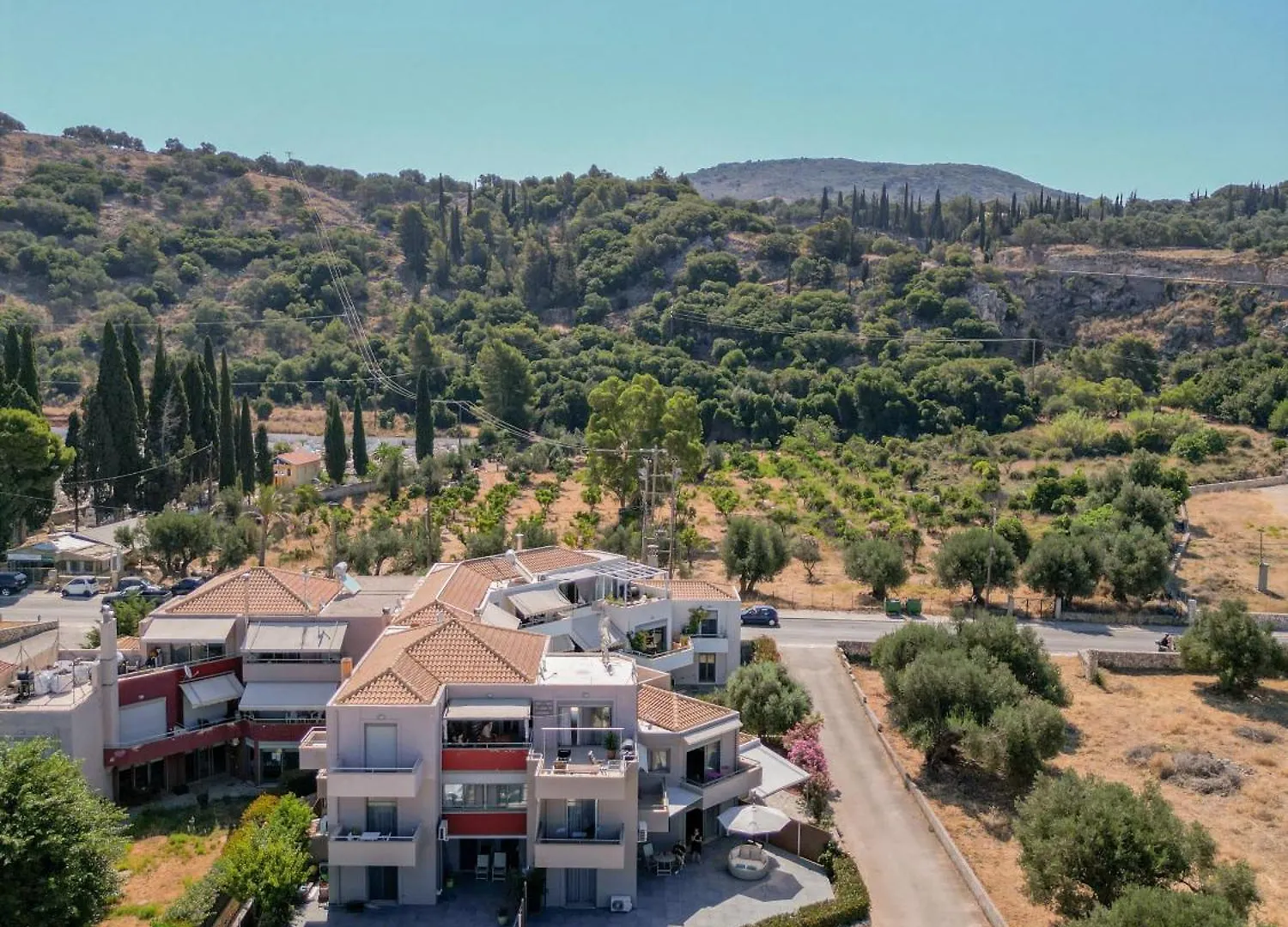 Boutique Saline Apartments - Green Argostoli